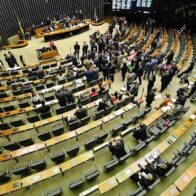 Congreso brasileño aprueba el proyecto que busca reducir la pena de Bolsonaro