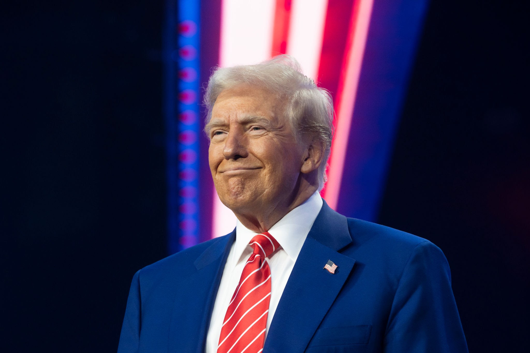 Trump invita a China y Rusia a comprar crudo venezolano gestionado por EE.UU.