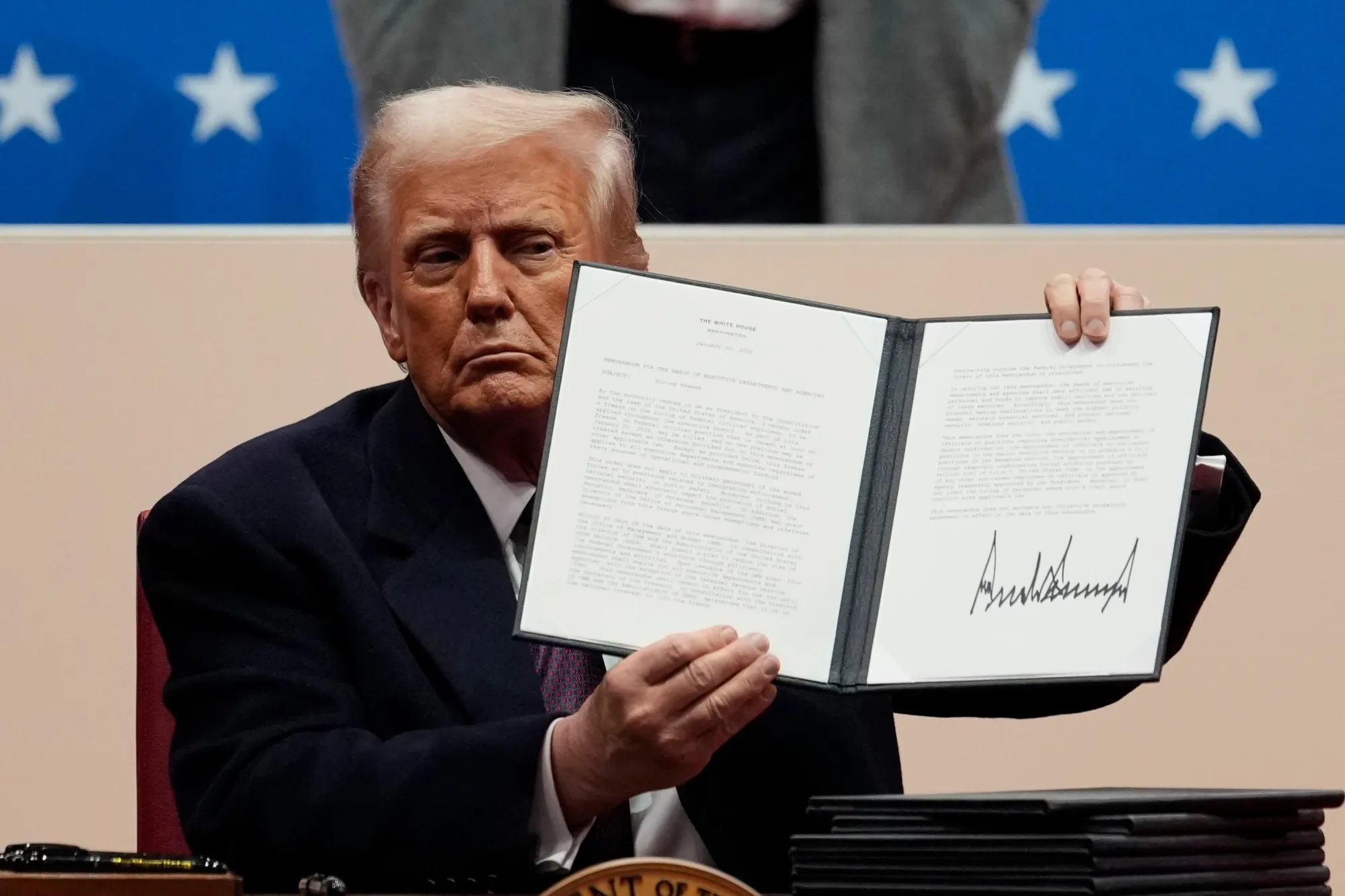 Trump anuncia una normativa federal sobre la IA para evitar regulaciones estatales