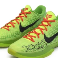 Subastan por 10 millones de dólares las zapatillas de Kobe Bryant en juego de Navidad 2010