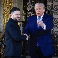 Zelenski de ríe de Trump tras el estadounidense decir que "Rusia quiere que Ucrania triunfe"