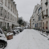 Media Europa colapsada por la nieve: cientos de vuelos cancelados y atascos kilométricos