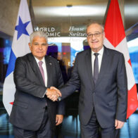 Presidente de Panamá impulsa relaciones económicas con Suiza y Singapur en Foro de Davos