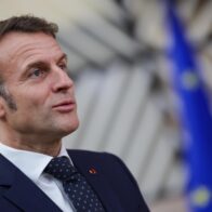 Macron: EE.UU. se aleja de sus aliados y las grandes potencias quieren repartirse el mundo