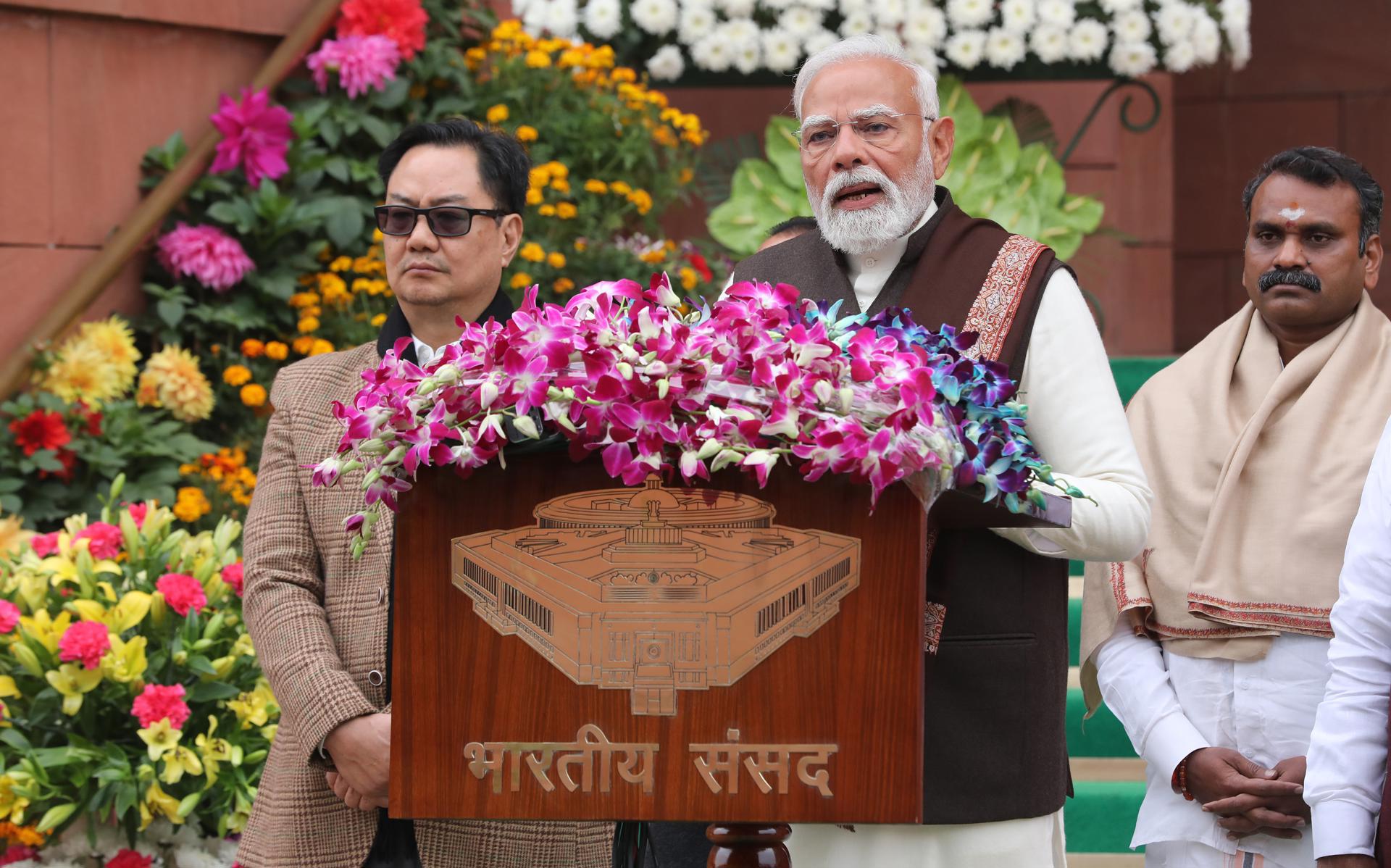 La India proyecta un crecimiento del 7,4 % y se confirma como cuarta economía mundial