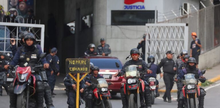 Venezuela empezó a liberar presos políticos; Gobierno de Milei espera por tres argentinos detenidos