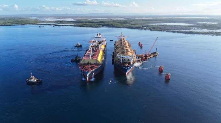 Energía 2000 recibe el gas natural licuado para iniciar pruebas de su generadora en Manzanillo
