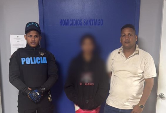 Localizan sana y salva adolescente de 14 años reportada desaparecida en Santiago