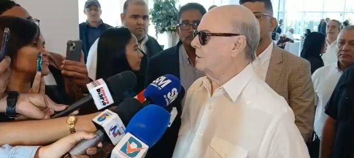 Hipólito Mejía: “Hablé con Ramón Alburquerque hace diez días, pero el cáncer es una enfermedad maldita”