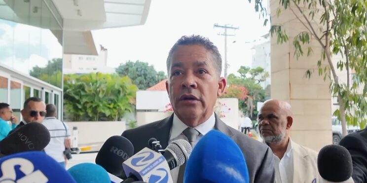 Eugenio Cedeño valora el legado político de Ramón Alburquerque