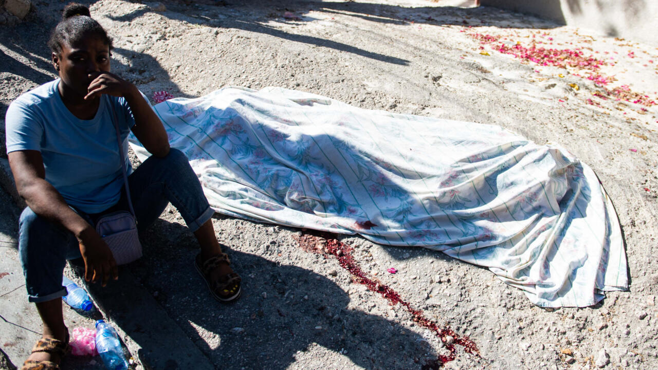 Choques entre Policía de Haití y pandilleros dejan más de 100 muertos en enero, dice ONG