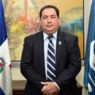 Mario Lama presenta renuncia como director ejecutivo del Servicio Nacional de Salud