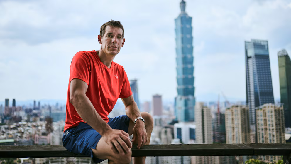 Alex Honnold hará historia con la escalada del Taipei 101 en una transmisión global de Netflix