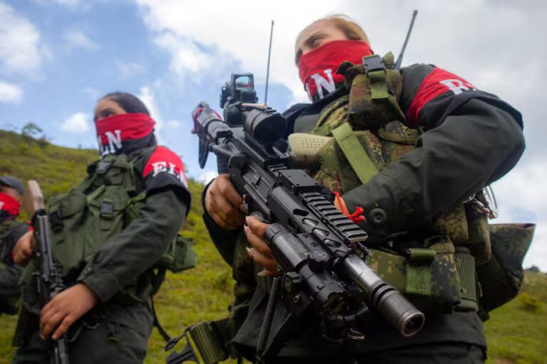 El tráfico ilegal de armas en la frontera entre Colombia y Venezuela genera preocupación regional
