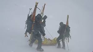 Fallecen tres esquiadores en los Alpes franceses por avalanchas tras fuertes nevadas
