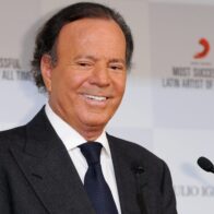 Fiscalía española archiva denuncia contra Julio Iglesias por falta de jurisdicción