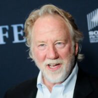 Timothy Busfield se entrega a las autoridades tras ser acusado de agresión sexual infantil