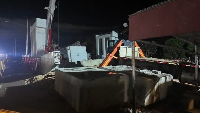 Avanza construcción de puente peatonal en Haina tras accidentes fatales y reclamos comunitarios