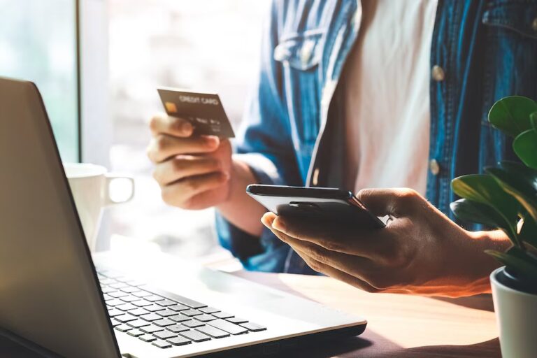 ¿Compras online aumentan el estrés? Nuevo estudio revela vínculos significativos
