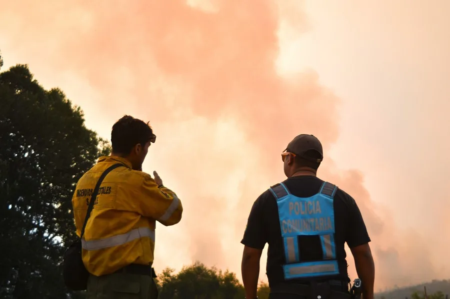 El Gobierno de Argentina declara la emergencia ígnea ante el fuego que no amaina en la Patagonia