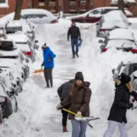 Tormenta invernal deja al menos 30 muertos y hogares sin electricidad en EEUU