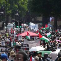 Manifestantes en Londres piden apoyo a EEUU e Israel para derrocar el régimen iraní