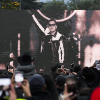 Miles de personas se reúnen en Bogotá para despedir con música y velas a Yeison Jiménez