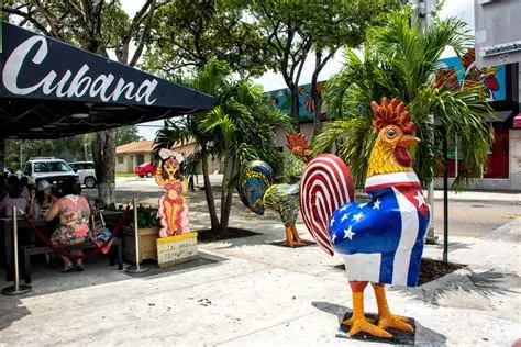 Cubanos del sur de Florida miran con esperanza y cautela el futuro de Cuba tras la caída de Maduro
