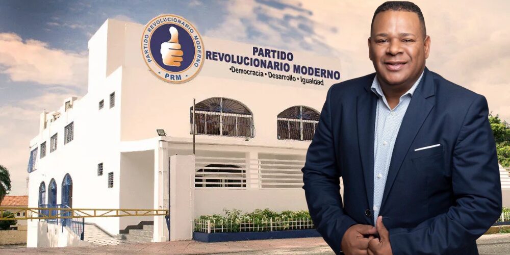 Alex Aquino advierte que estar en oposición es peor y llama a evitar conflictos internos en el poder