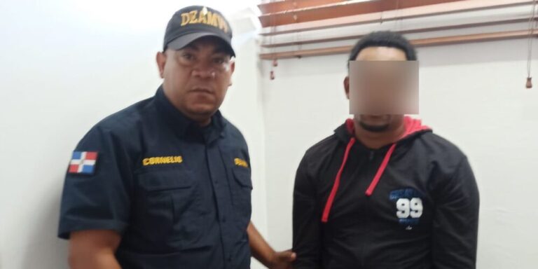 Policía Nacional apresa a hombre acusado de disparar y herir a su pareja en La Vega