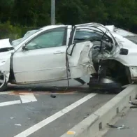 Accidente de tránsito deja tres vehículos involucrados en la salida Nagua–Cabrera