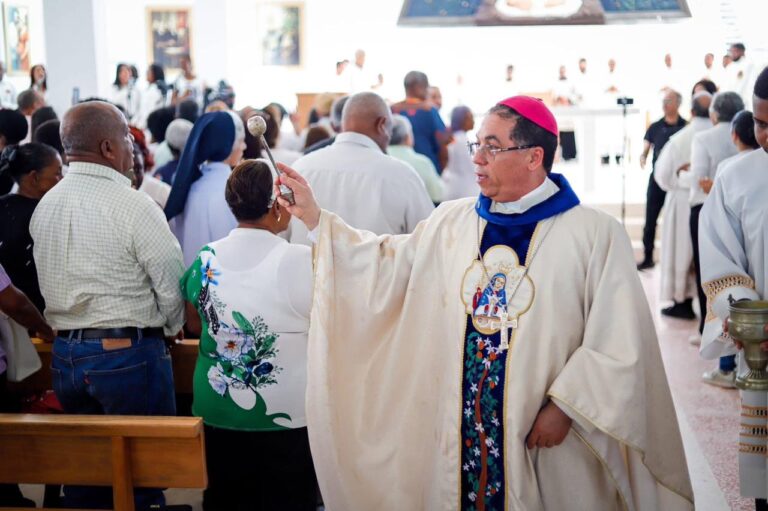 Consagran el Santuario María de la Altagracia en Hoyoncito para impulsar el turismo religioso y cultural en Hato Mayor del Rey
