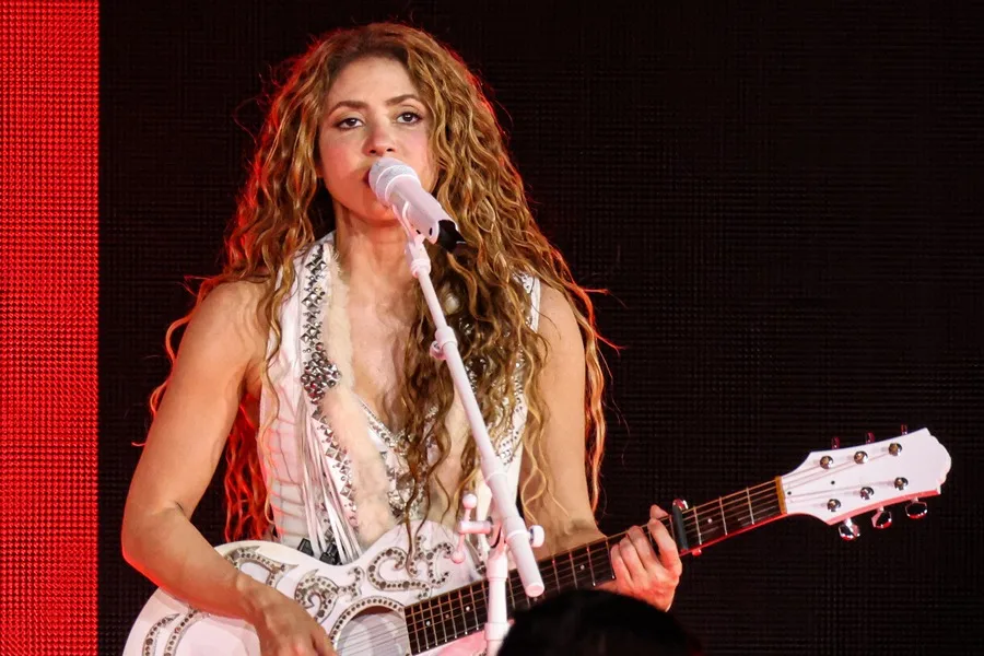 Shakira rompe el récord Guinness a la gira latina más exitosa y desbanca a Luis Miguel