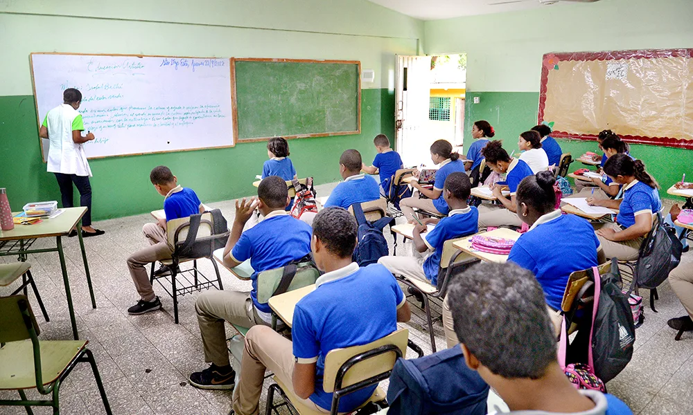 Presentan ranking de los centros educativos mejor valorados en RD
