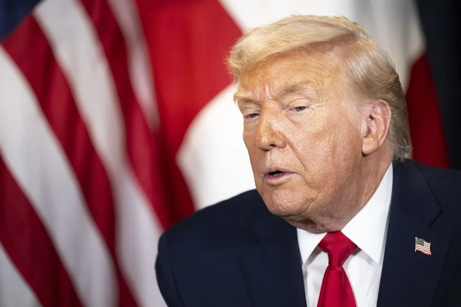 Trump anuncia despliegue de una “flota enorme” de EE. UU. rumbo a Irán