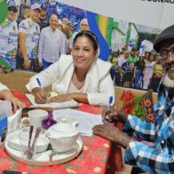 El color del carnaval comienza a tomar forma: COCABO impulsa a los grupos carnavalescos de Bonao
