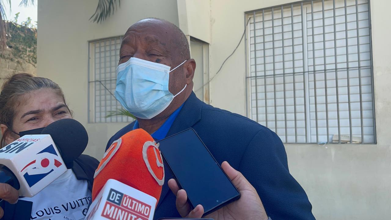 Ex Alcalde de Nagua y vicecónsul en PR exige justicia por asesinato de Raini Tomás Rodríguez, ex pelotero profesional