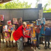 Con entrega de juguetes, Fundación Sumando Sonrisas celebra el Día de Reyes
