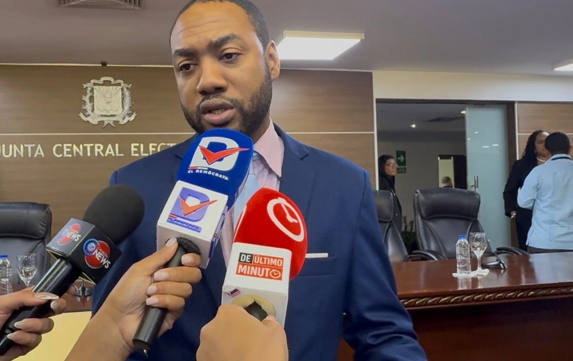 Delegados de partidos ante JCE valoran positivo inicio del proceso para nuevas cédulas