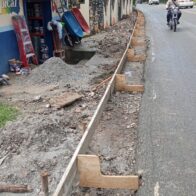 Alcaldía de Arroyo Barril inicia la construcción de 1,200 metros de aceras y contenes