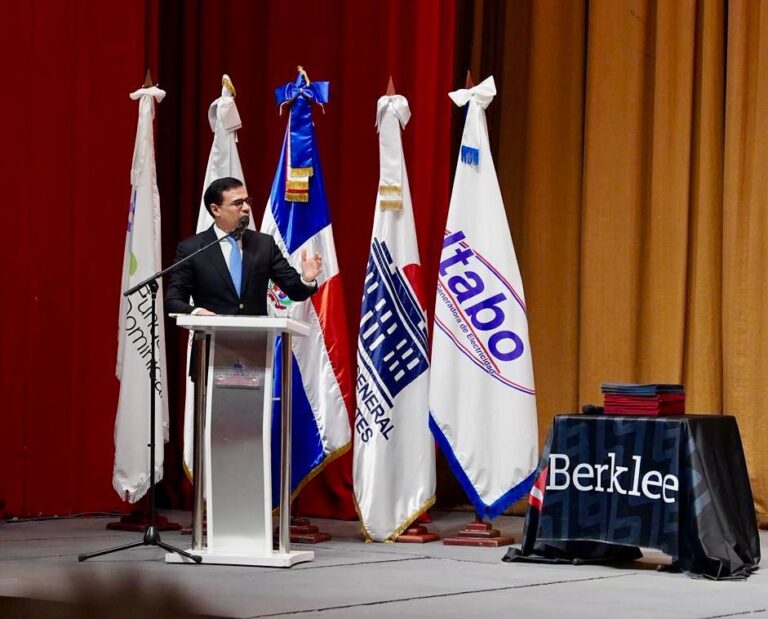 Berklee en Santo Domingo marca un hito con cifra récord de 43 becas para músicos dominicanos