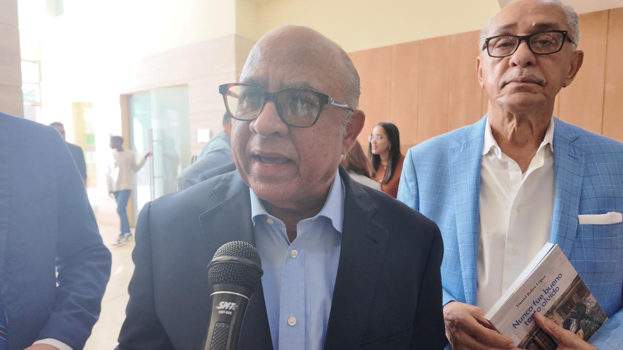 Daniel Beltré López presenta su libro “Nunca fue bueno tanto olvido” como acto de resistencia contra la amnesia social
