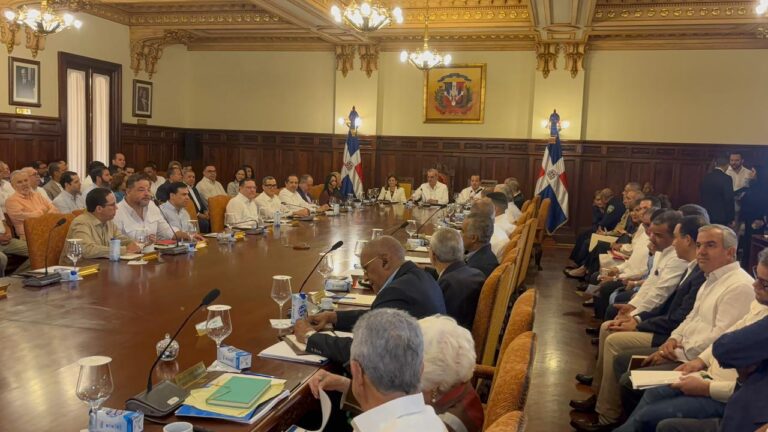 Inicia Consejo de Ministros extendido encabezado por el presidente Abinader