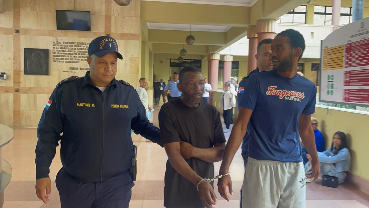 Por falta de intérprete aplazan por tercera vez medida de coerción contra haitiano acusado de matar cobradores de préstamos en Santiago