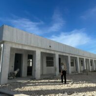 Diputada Grey Pérez supervisa construcción del Liceo de Pueblo Viejo