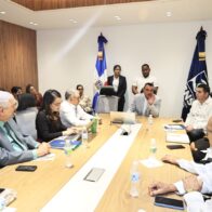 SNS presenta metas de salud 2026 a directores nacionales y regionales