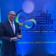 CODIA reconoce al ingeniero Ramón Aguilera Santana por su liderazgo en la gestión empresarial