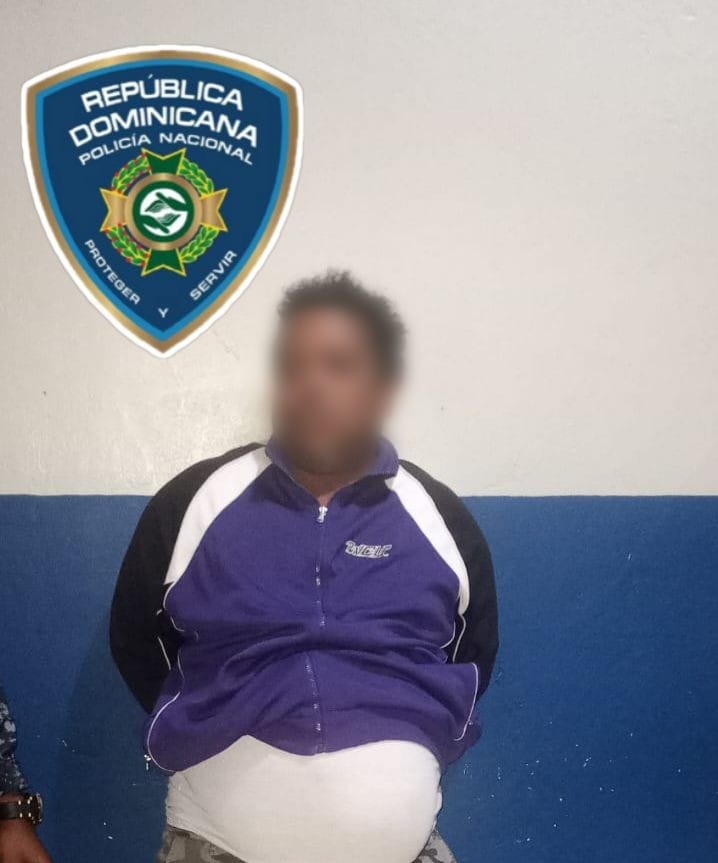 PN detiene a hombre con arma artesanal en Cruce de Pavón, El Seibo