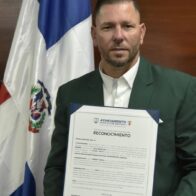 Santiago declara Hijo Adoptivo al lanzador cubano Yunesky Maya