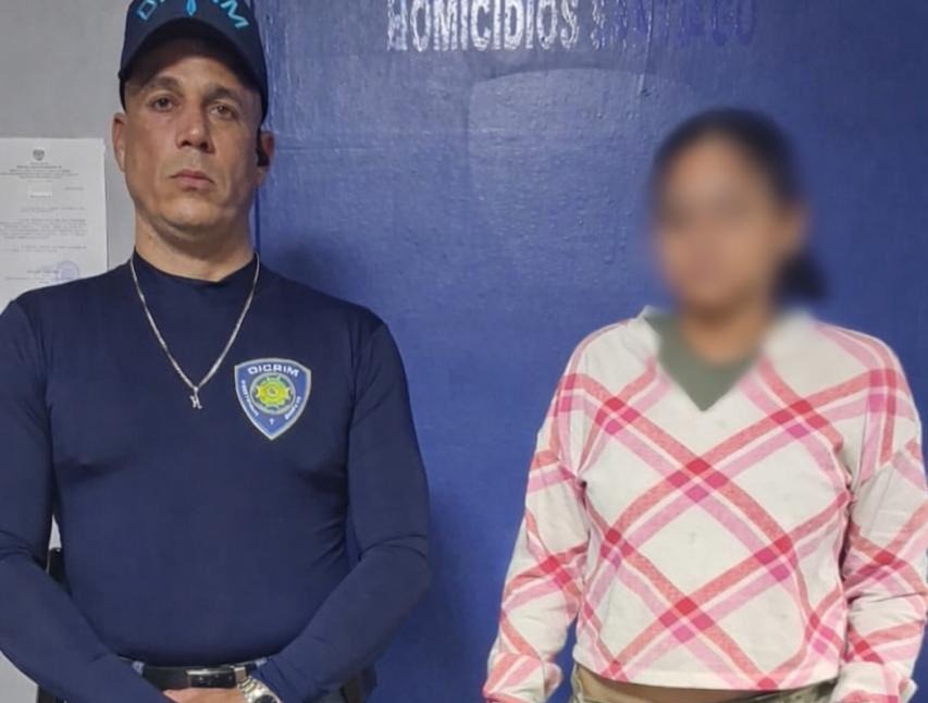 Policía localiza sana y salva a adolescente de 13 años reportada como desaparecida en Santiago